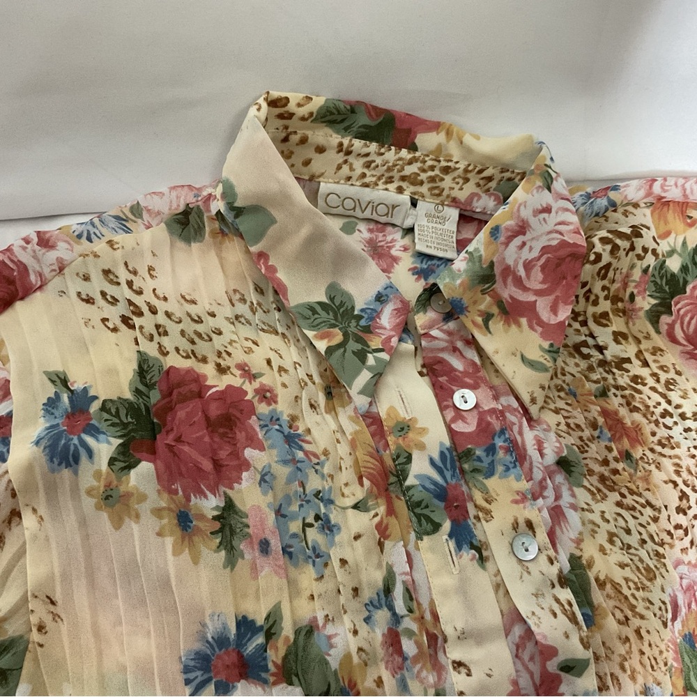 Caviar Crinkle Floral Print Button Up Bell Sleeves Blouse. Size Large